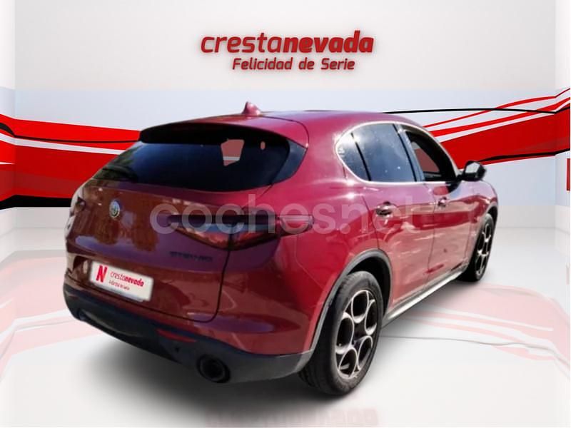Usado Alfa Romeo Stelvio Sprint 190 CV (139 kW) 2021 Rojo SUV