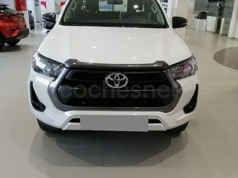 Usado Toyota HiLux 150 CV (110 kW) 2025 Blanco Pickup/Camioneta