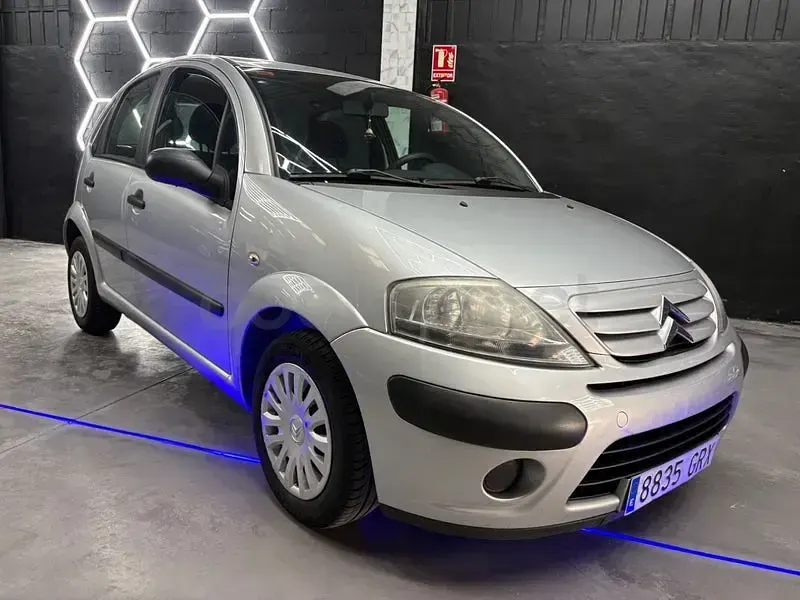 Usado Citroën C3 75 CV (55 kW) 2010 Gris / plata Berlina