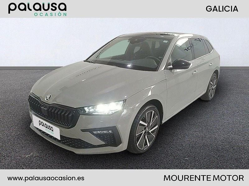 Gris / plata Nuevo 2025 Skoda Scala Utilitario | 26.700 € (Precio justo) - Imagen 1/4