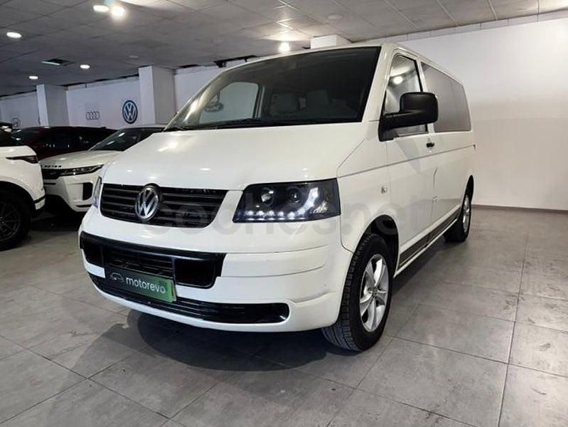 Usado VW Caravelle Comfortline 140 CV (102 kW) 2010 Blanco Monovolumen
