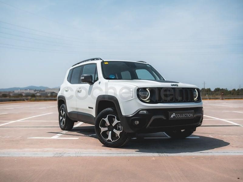 Usado Jeep Renegade Trailhawk 240 CV (176 kW) 2020 Blanco SUV