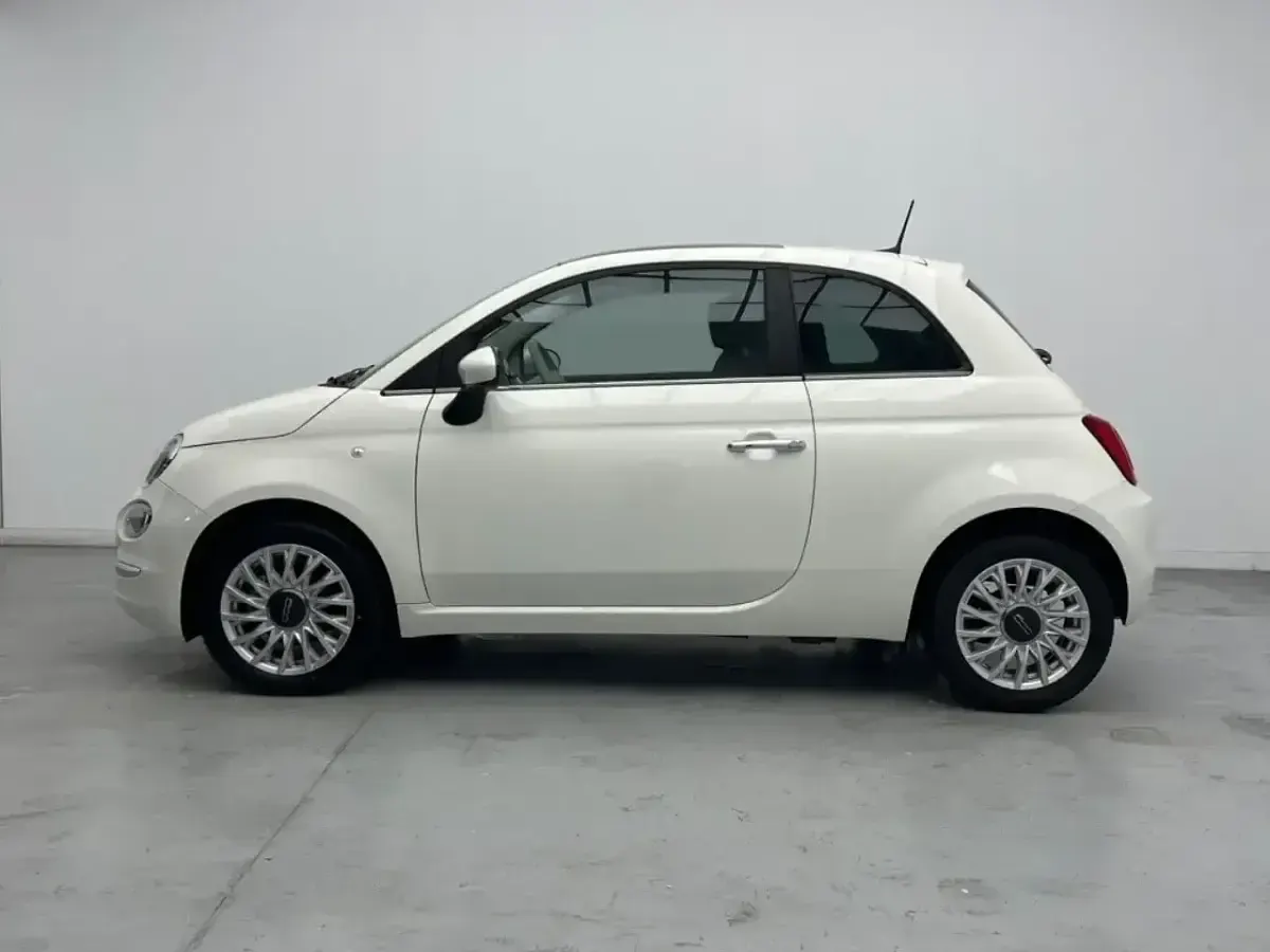 Usado Fiat 500 70 CV (51 kW) 2023 Blanco Berlina
