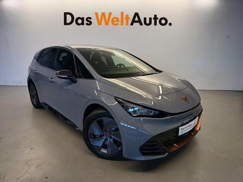 Gris Usado 2023 Cupra Born Utilitario | 29.900 € (Un poco caro) - Imagen 1/4