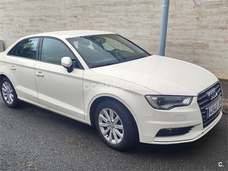 Usado Audi A3 150 CV (110 kW) 2015 Blanco Berlina
