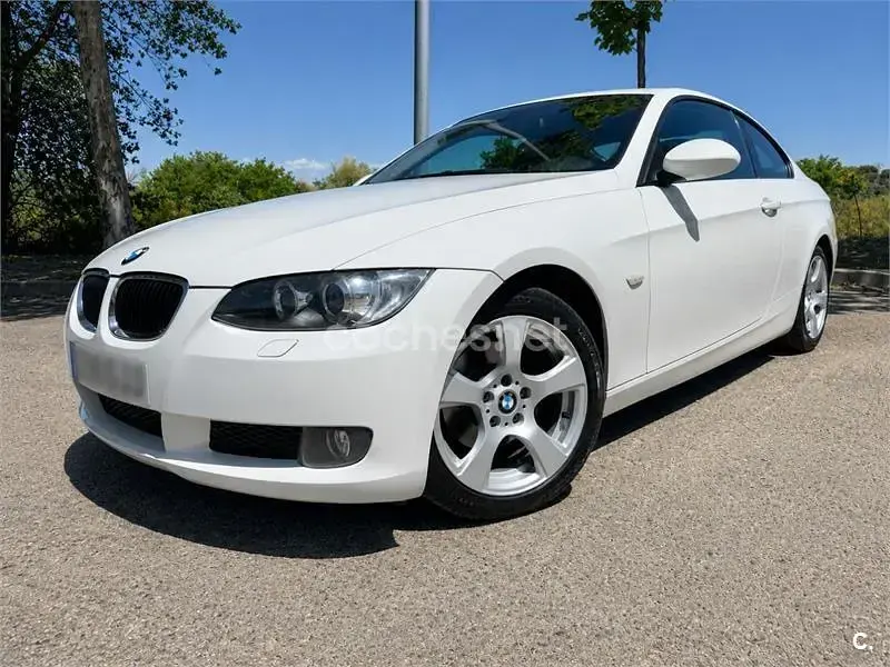 Usado BMW 320 177 CV (130 kW) 2008 Blanco Coupe