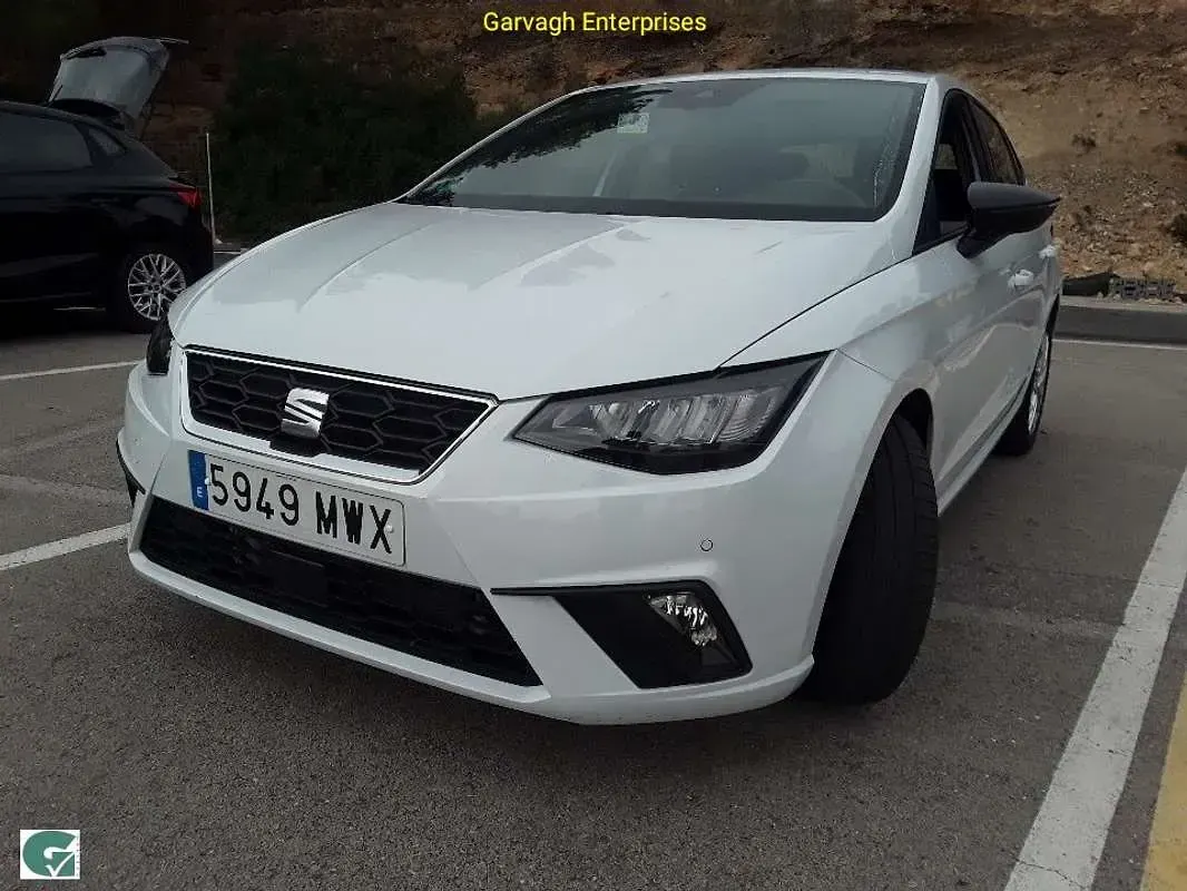 Usado Seat Ibiza FR 116 HP (85 kW) 2024 Branco Citadino