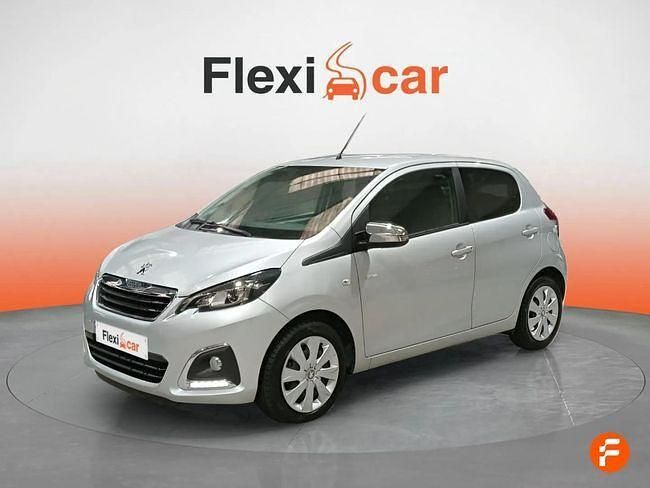 Usado Peugeot 108 Active 72 CV (52 kW) 2021 Gris Utilitario