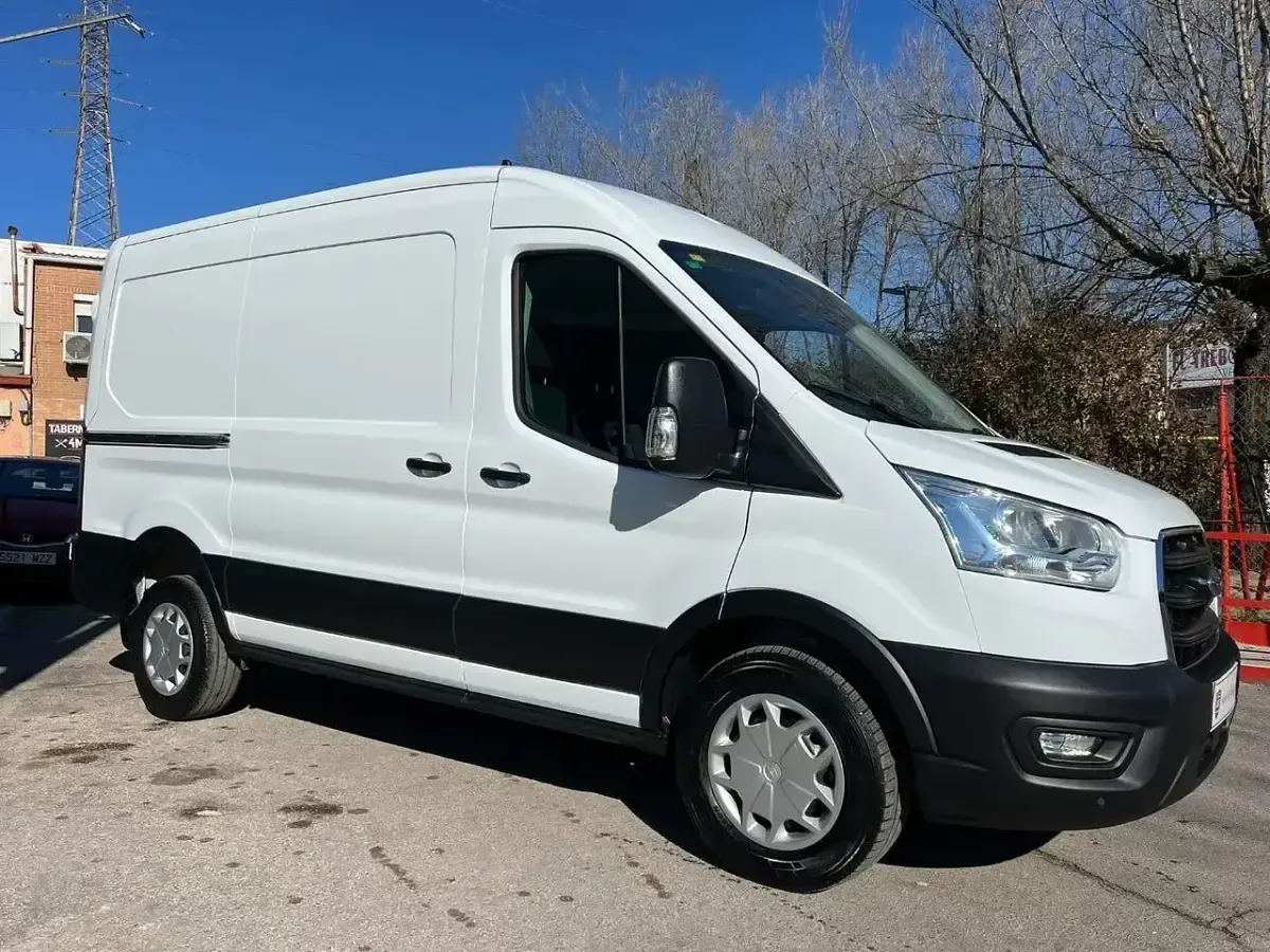 Usado Ford Transit Trend 130 CV (95 kW) 2021 Blanco Van