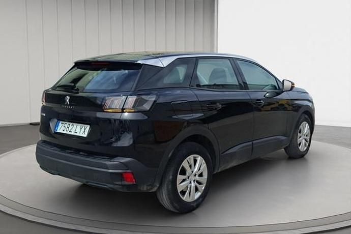 Usado Peugeot 3008 Active 131 CV (96 kW) 2022 Negro SUV