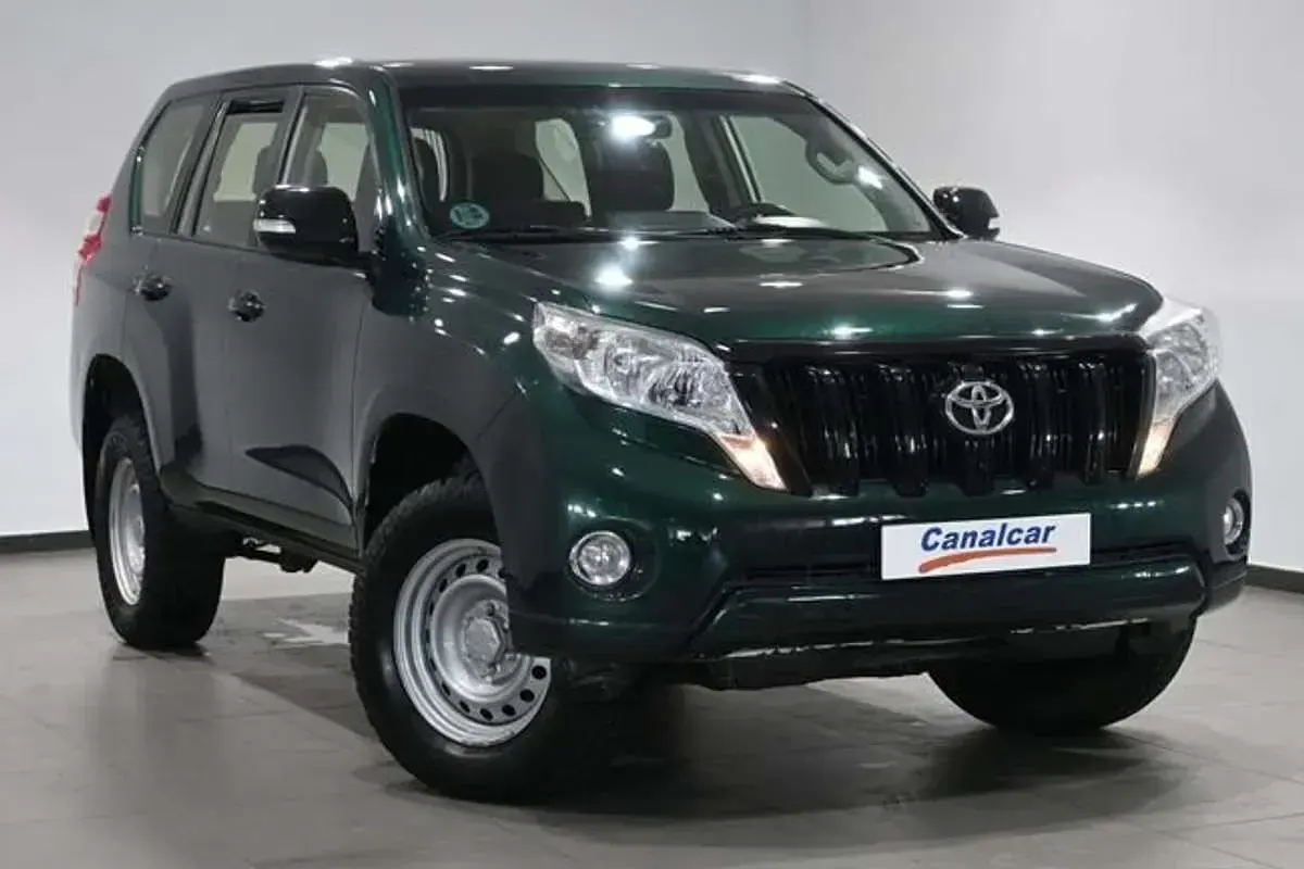 Usado Toyota Land Cruiser 177 CV (130 kW) 2016 Verde SUV