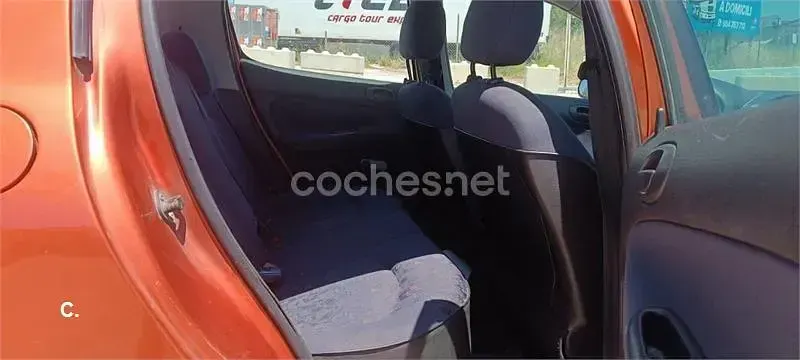 Usado Peugeot 206 75 CV (55 kW) 2001 Naranja Berlina