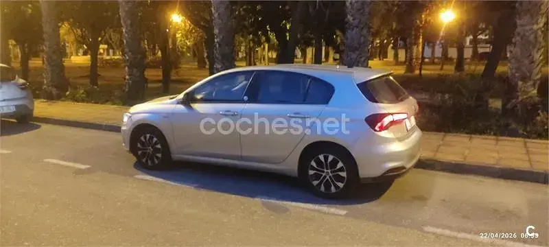 Usado Fiat Tipo Mirror 95 HP (69 kW) 2020 Cinzento Sedan