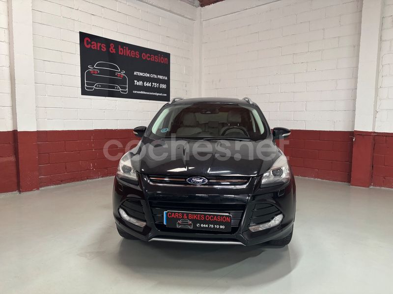Usado Ford Kuga Titanium 150 CV (110 kW) 2015 Negro SUV