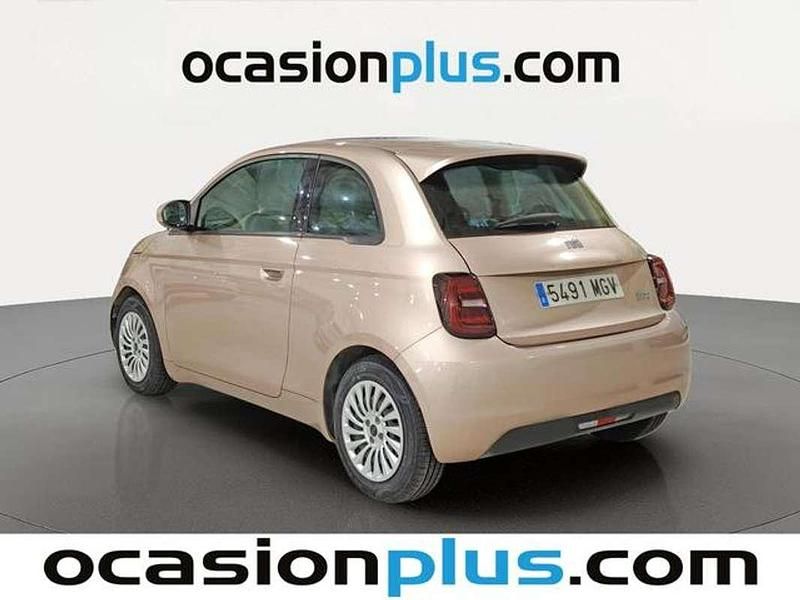 Usado Fiat 500e 86 kW (118 CV) 2023 Burdeos Utilitario