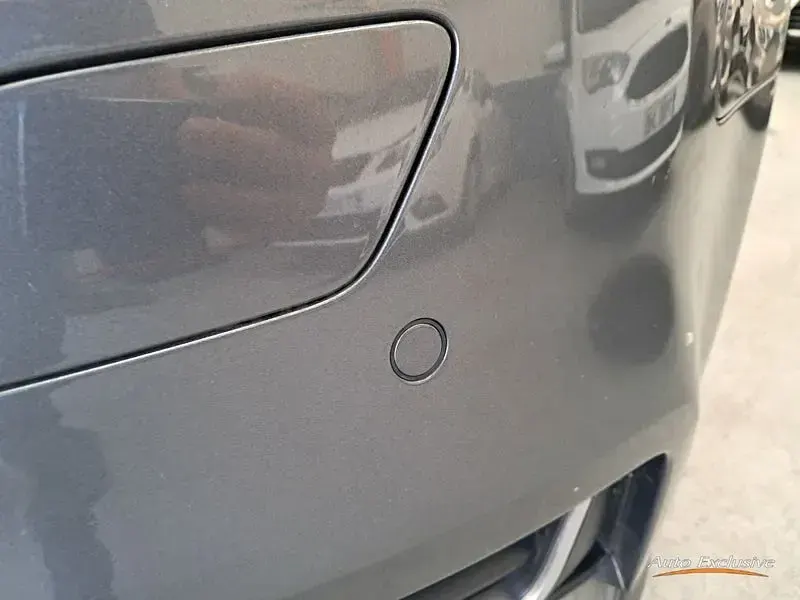 Usado Audi A3 Exclusive 116 CV (85 kW) 2017 Gris / plata Berlina