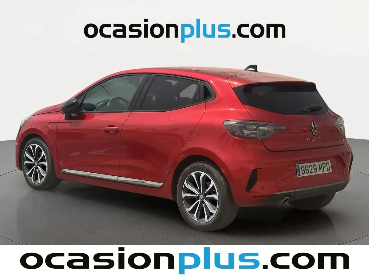 Usado Renault Clio V Techno 90 CV (66 kW) 2024 Rojo Berlina