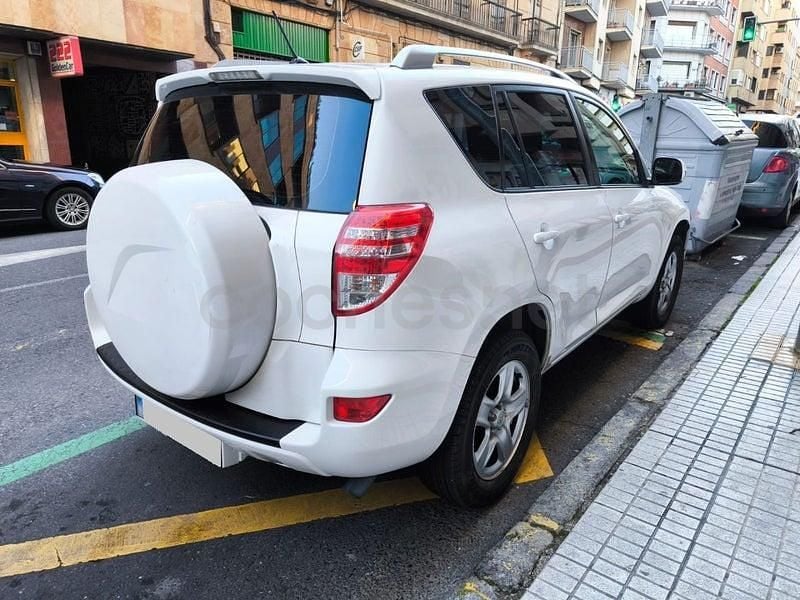 Usado Toyota RAV4 Advance 150 CV (110 kW) 2011 Blanco SUV