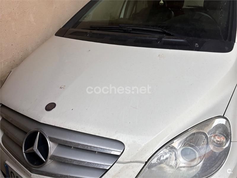 Usado Mercedes B180 109 CV (80 kW) 2007 Blanco Monovolumen