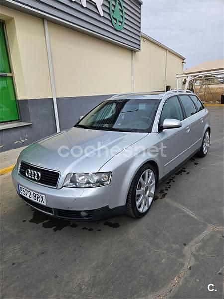 Gris / plata Usado 2002 Audi A4 Familiar | 4500 € - Imagen 1/4