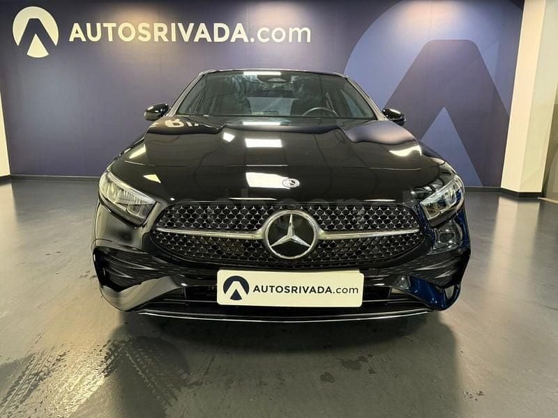 Usado Mercedes A200 150 CV (110 kW) 2024 Negro Berlina
