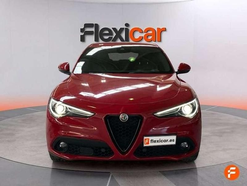 Usado Alfa Romeo Stelvio Veloce 160 CV (117 kW) 2022 Rojo SUV