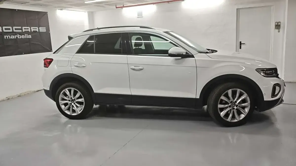Usado VW T-Roc 150 CV (110 kW) 2025 Blanco SUV