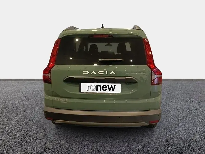 Usado Dacia Jogger Extreme 91 CV (66 kW) 2025 Verde Monovolumen