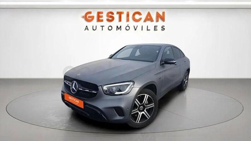 Usado Mercedes GLC300e 320 CV (235 kW) 2021 Gris / plata Coupe