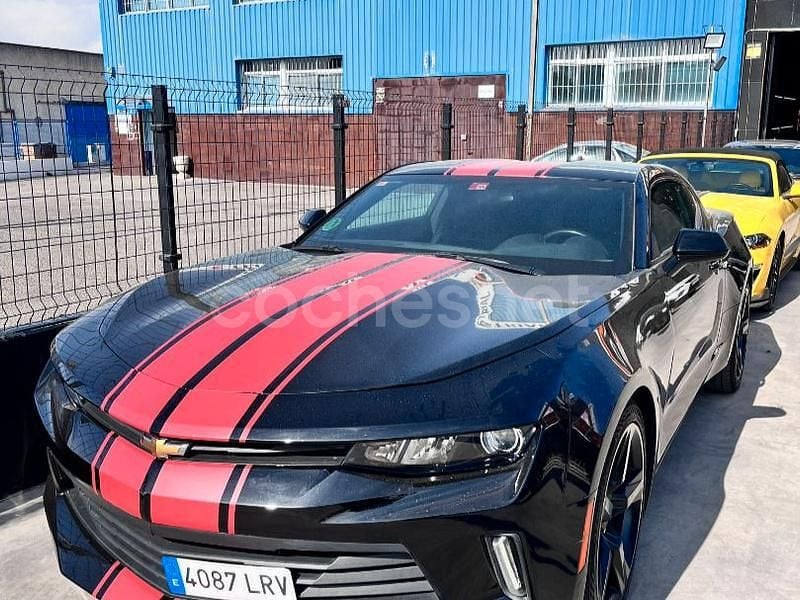 Negro Usado 2015 Chevrolet Camaro Coupe | 22.000 € - Imagen 1/4