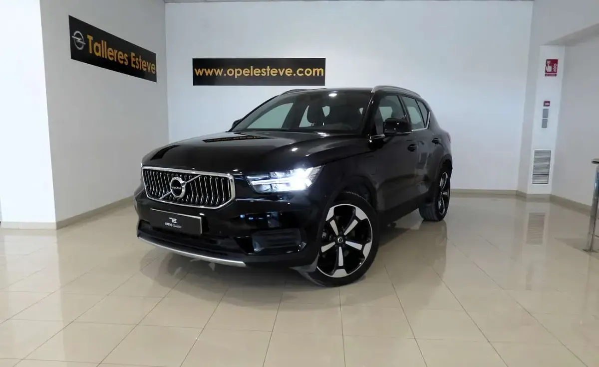 Usado Volvo XC40 Inscription 211 CV (155 kW) 2021 Blanco SUV