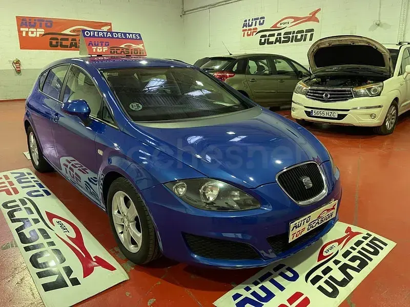 Usado Seat Leon Reference 90 CV (66 kW) 2010 Azul Utilitario