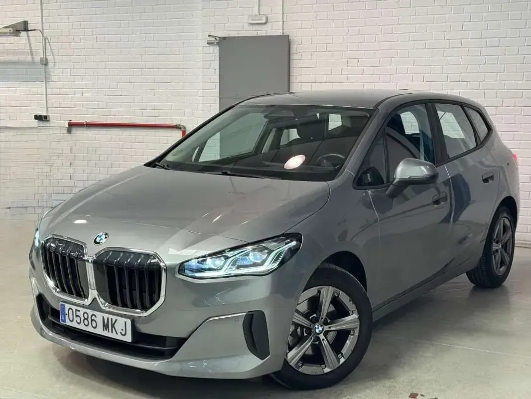 Usado BMW 218 Active Tourer Comfort Edition 150 CV (110 kW) 2023 Burdeos Monovolumen