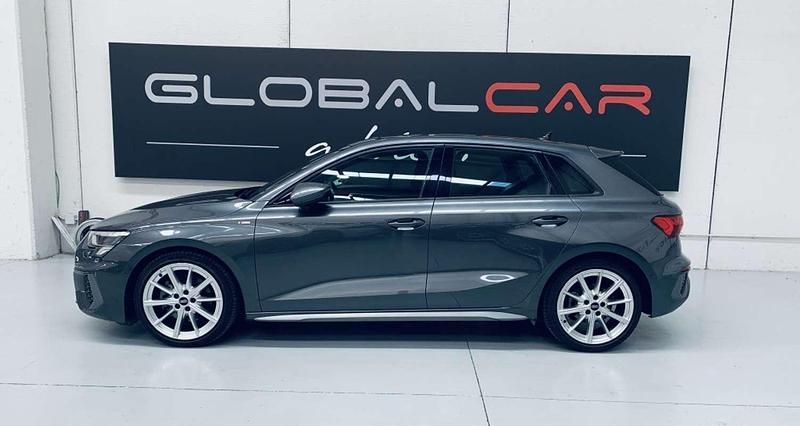 Usado Audi A3 Sportback S-Line 150 CV (110 kW) 2021 Gris Utilitario