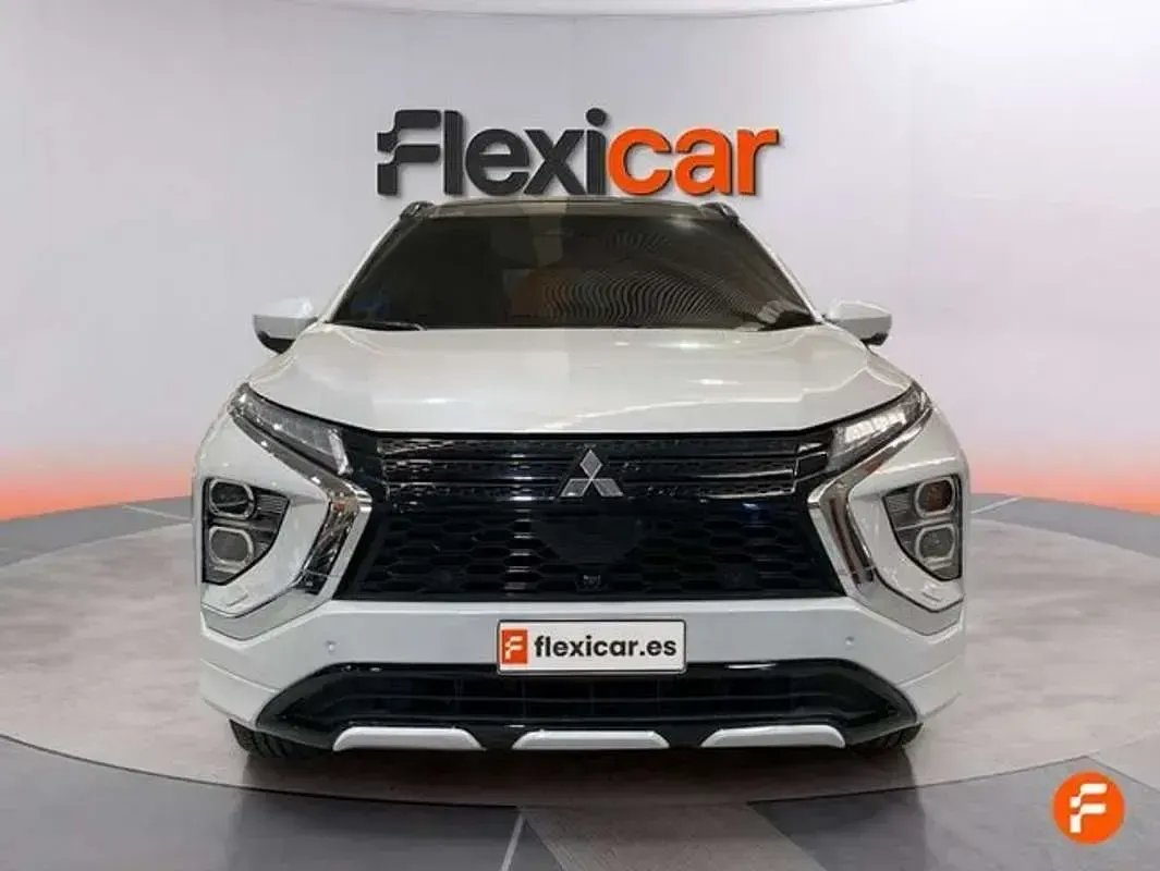 Usado Mitsubishi Eclipse Cross 188 CV (138 kW) 2023 Blanco SUV