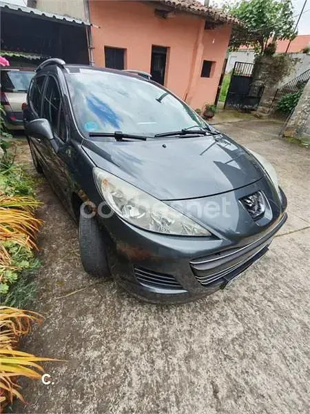 Usado Peugeot 207 Sport 95 CV (69 kW) 2010 Gris / plata Familiar