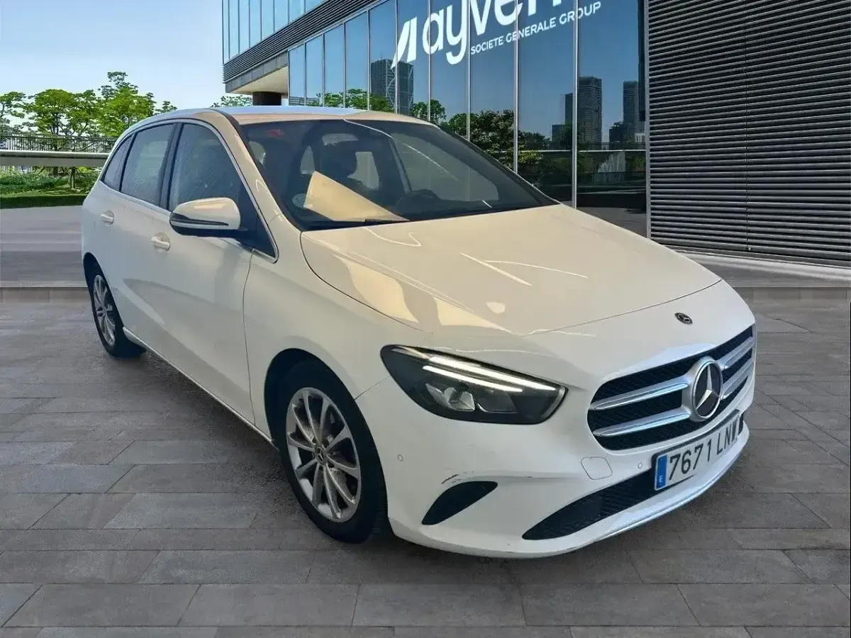 Occasion Mercedes B180 116 PK (85 kW) 2021 Wit MPV