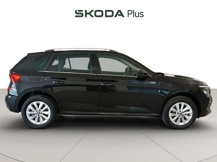 Usado Skoda Kamiq Selection 115 CV (84 kW) 2025 Negro SUV
