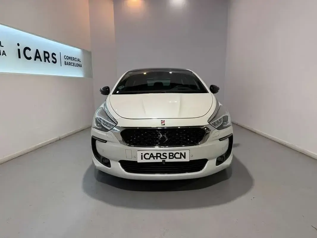 Usado DS Automobiles DS5 120 CV (88 kW) 2018 Blanco Utilitario