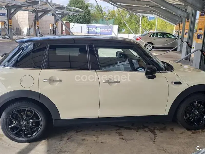 Usado Mini Cooper D 116 CV (85 kW) 2018 Blanco Utilitario