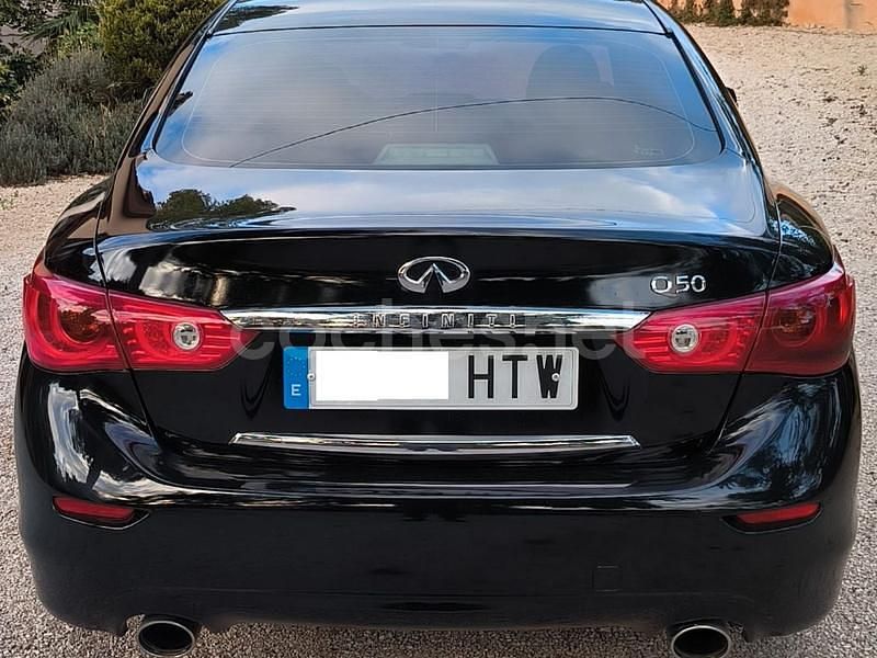 Usado Infiniti Q50 170 CV (125 kW) 2014 Negro Berlina