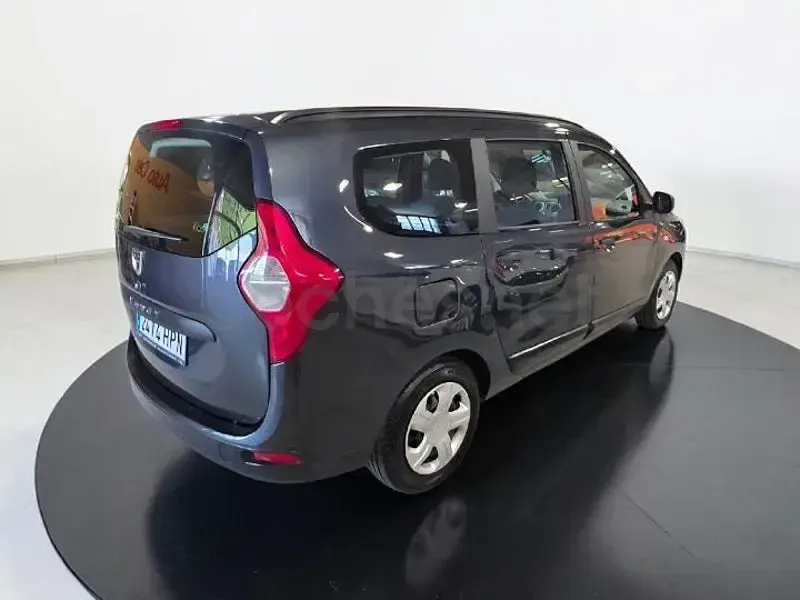 Usado Dacia Lodgy Ambiance 107 CV (78 kW) 2013 Azul Monovolumen