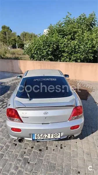Usado Hyundai Coupé 143 CV (105 kW) 2006 Gris / plata Coupe