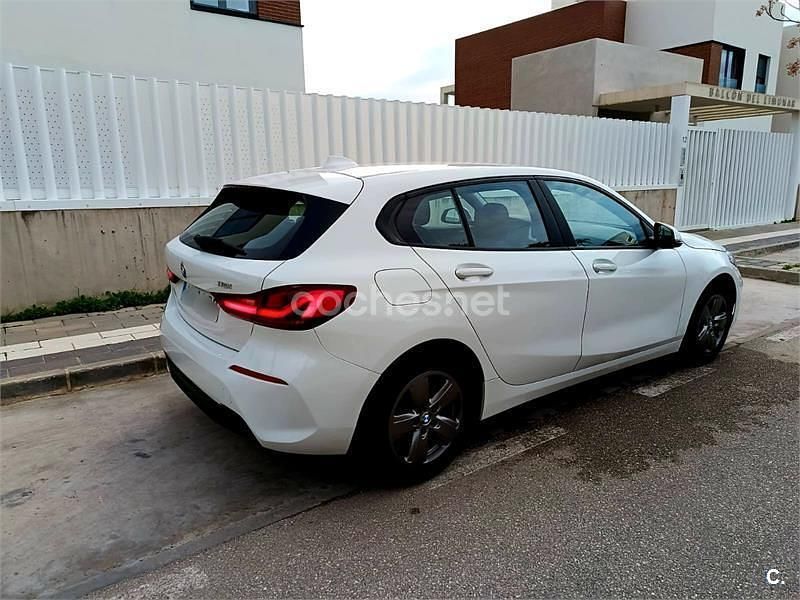 Usado BMW 118 Comfort Edition 136 CV (100 kW) 2019 Blanco Utilitario