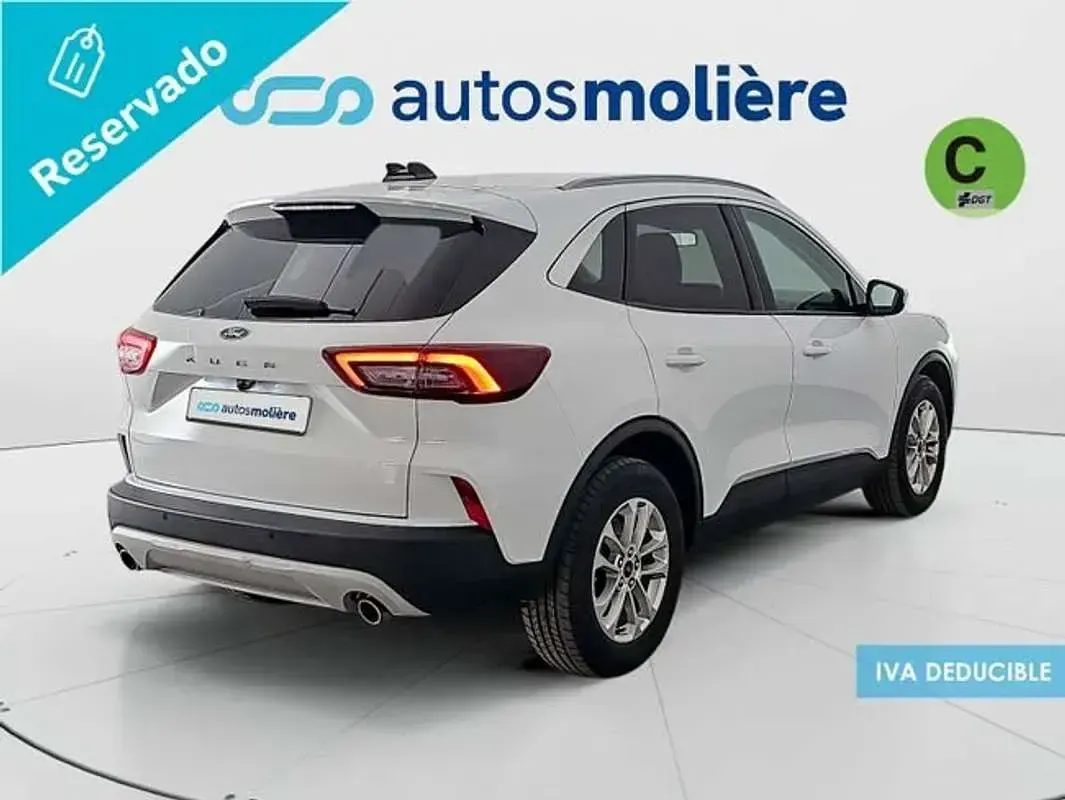 Usado Ford Kuga Titanium 150 CV (110 kW) 2025 Blanco SUV