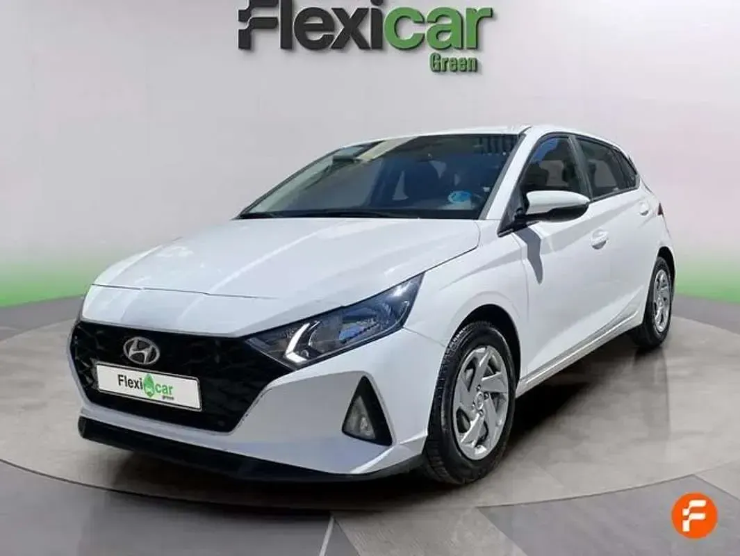 Usado Hyundai i20 101 CV (74 kW) 2021 Blanco Utilitario