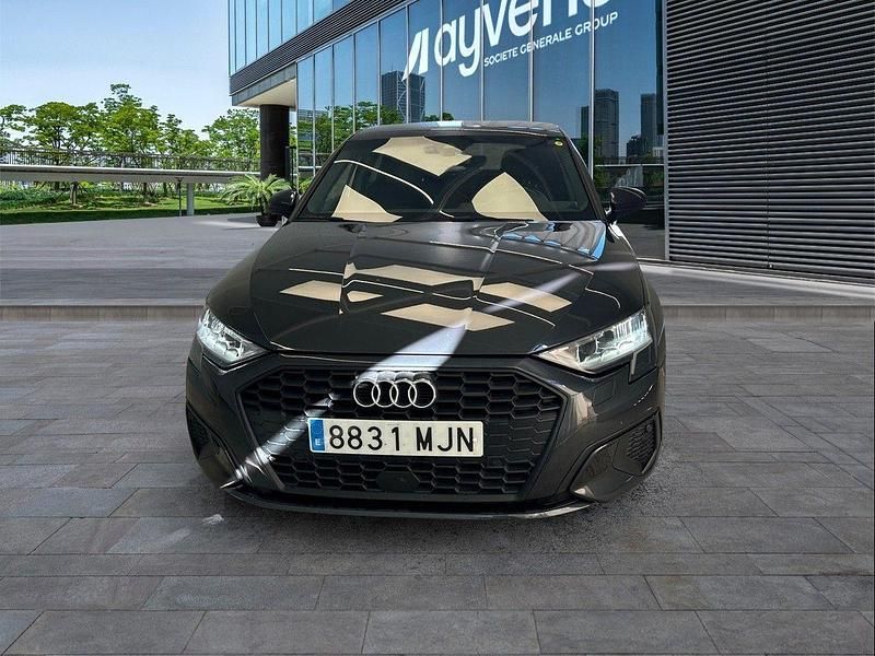 Käytetty Audi A3 110 HP (80 kW) 2023 Harmaa Sedan