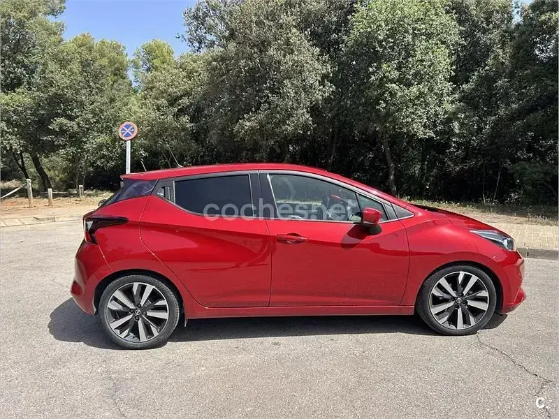 Usado Nissan Micra Acenta 100 CV (73 kW) 2019 Rojo Utilitario