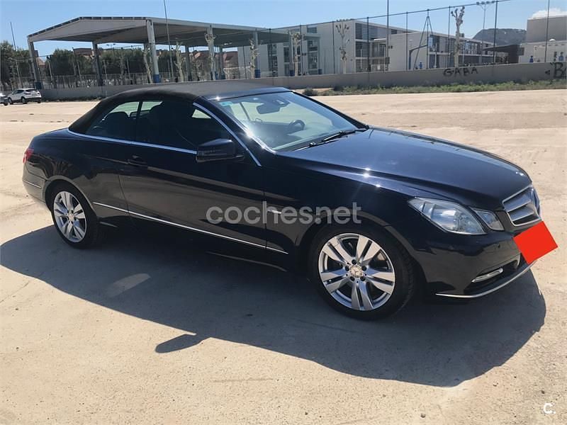 Usado Mercedes E350 Avantgarde 306 CV (225 kW) 2011 Azul Descapotable