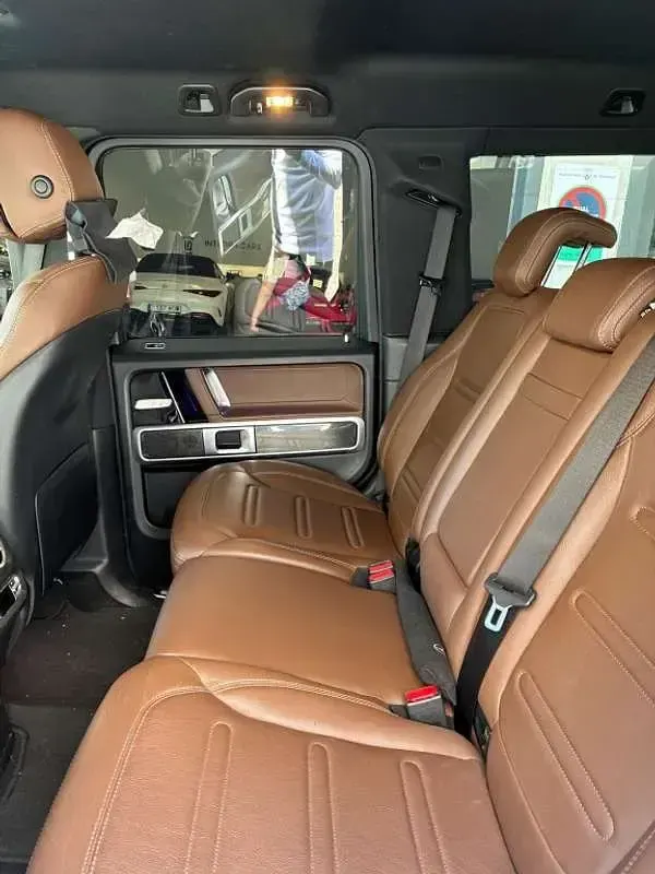 Usado Mercedes G500 421 CV (309 kW) 2019 Gris SUV